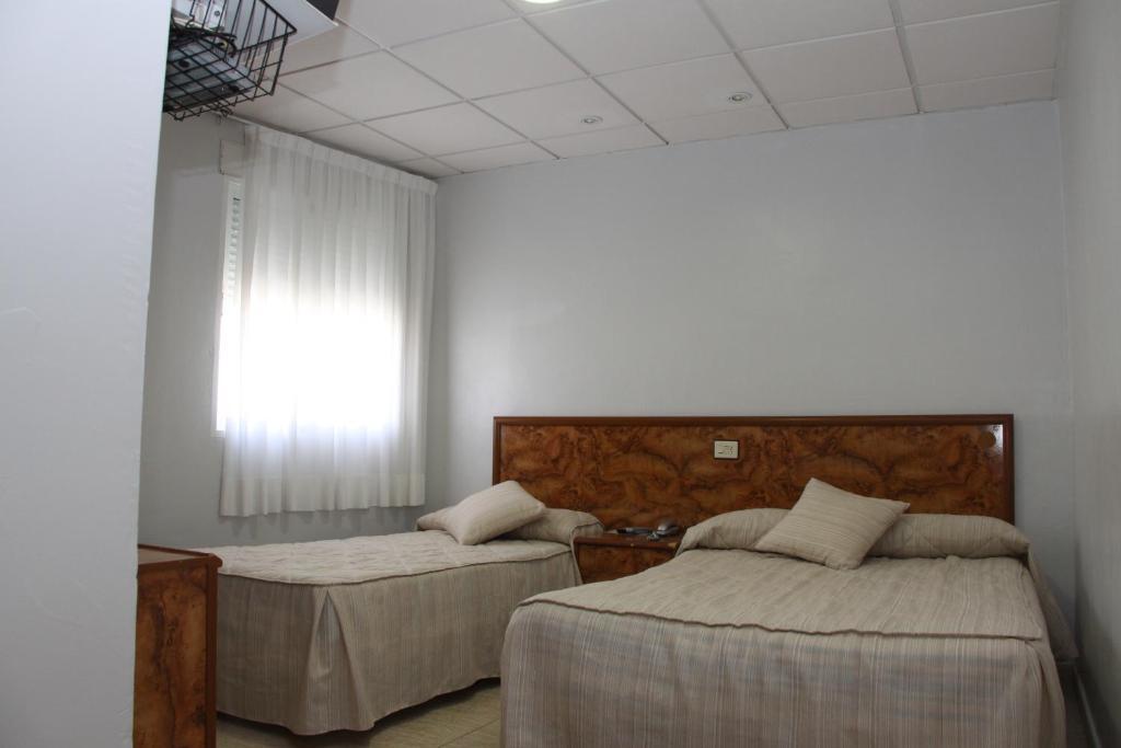 Hotel Trabuco Santiago De La Ribera Quarto foto